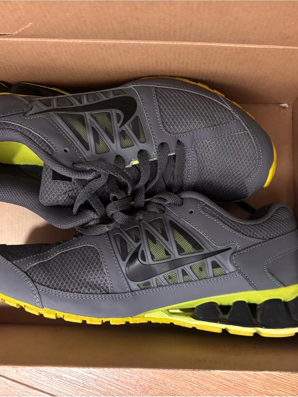 Nike Women's Gray and Yellow Athletic Sneakers